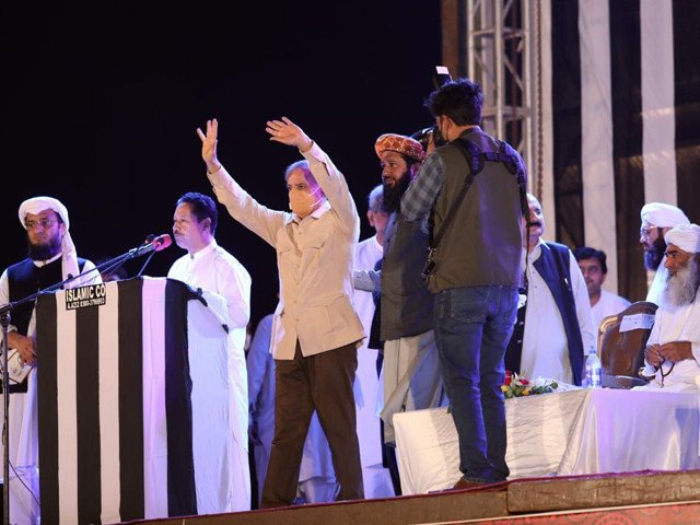 Shahbaz Sharif and other PDM members addressing supporters in Karachi