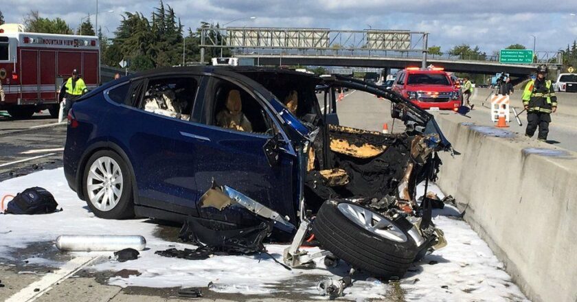 Tesla: First accident recorded in Florida, Ohio