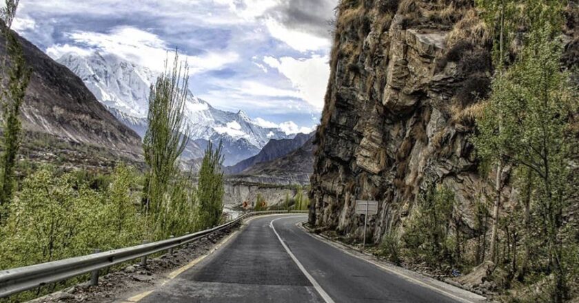 Mighty Karakorum Highway: Silk road of Pakistan