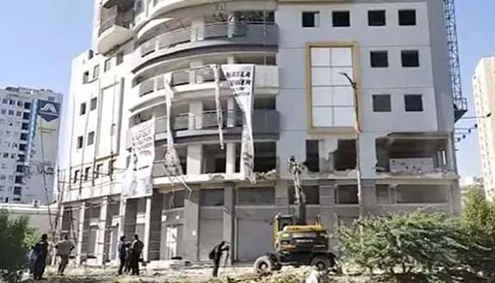 Sindh govt drafts ordinance to regularize illegal buildings