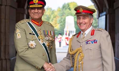 COAS General Bajwa as chief guest at Royal Military Academy UK