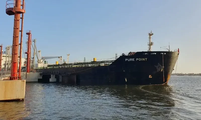 Cheap Russian Crude oil arrives at Karachi port
