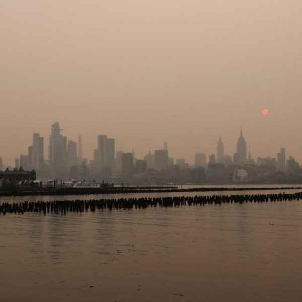 New York is facing the worst air quality by smoke