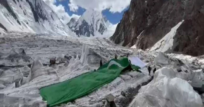 Pakistan Hoists The Largest National Flag On K2