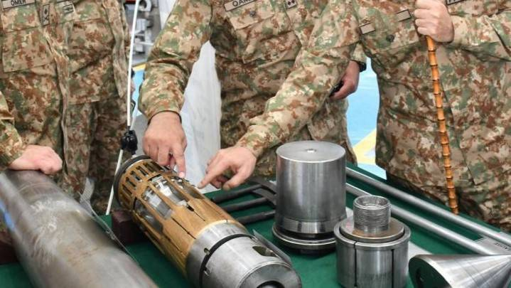 Pakistan Rejects Allegations Of Secret Arms Sales To Ukraine