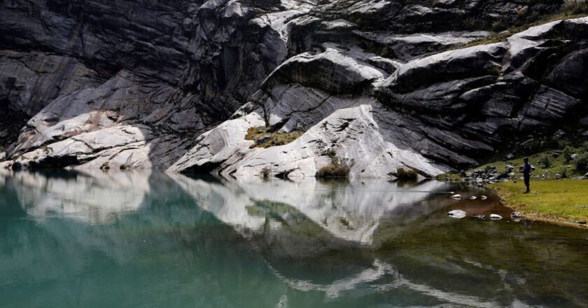 Peru Glaciers Decline by Over Half in 60 Years