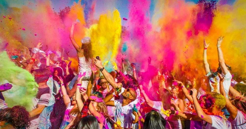 Hindus celebrate Holi on Monday; President, PM Extends Greetings